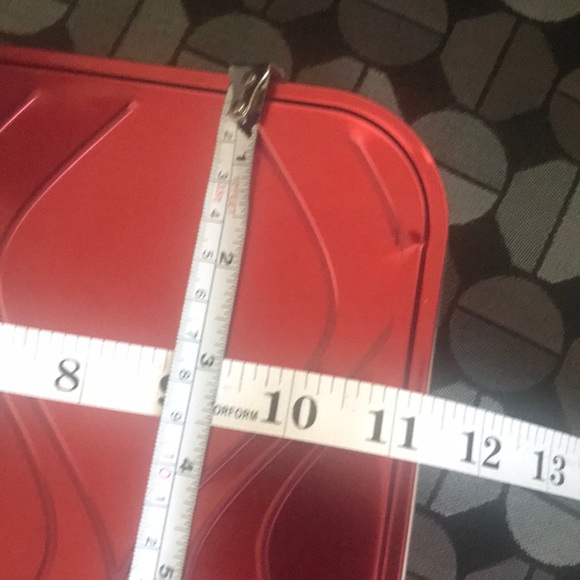 Red Cookie Tin Rectangular 💝 $1 when Purchased with another item 💝 - Picture 4 of 8